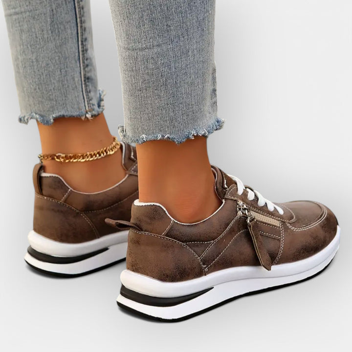 Anatomski Sneakers sa Stilom