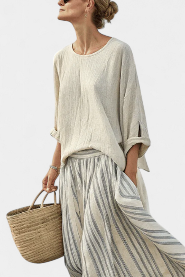 Cjelina Casual Daisy s Oversize Majicom i Midi Suknjom s Prugama od Lino Bambusa za Elegantni i Udoban Stil