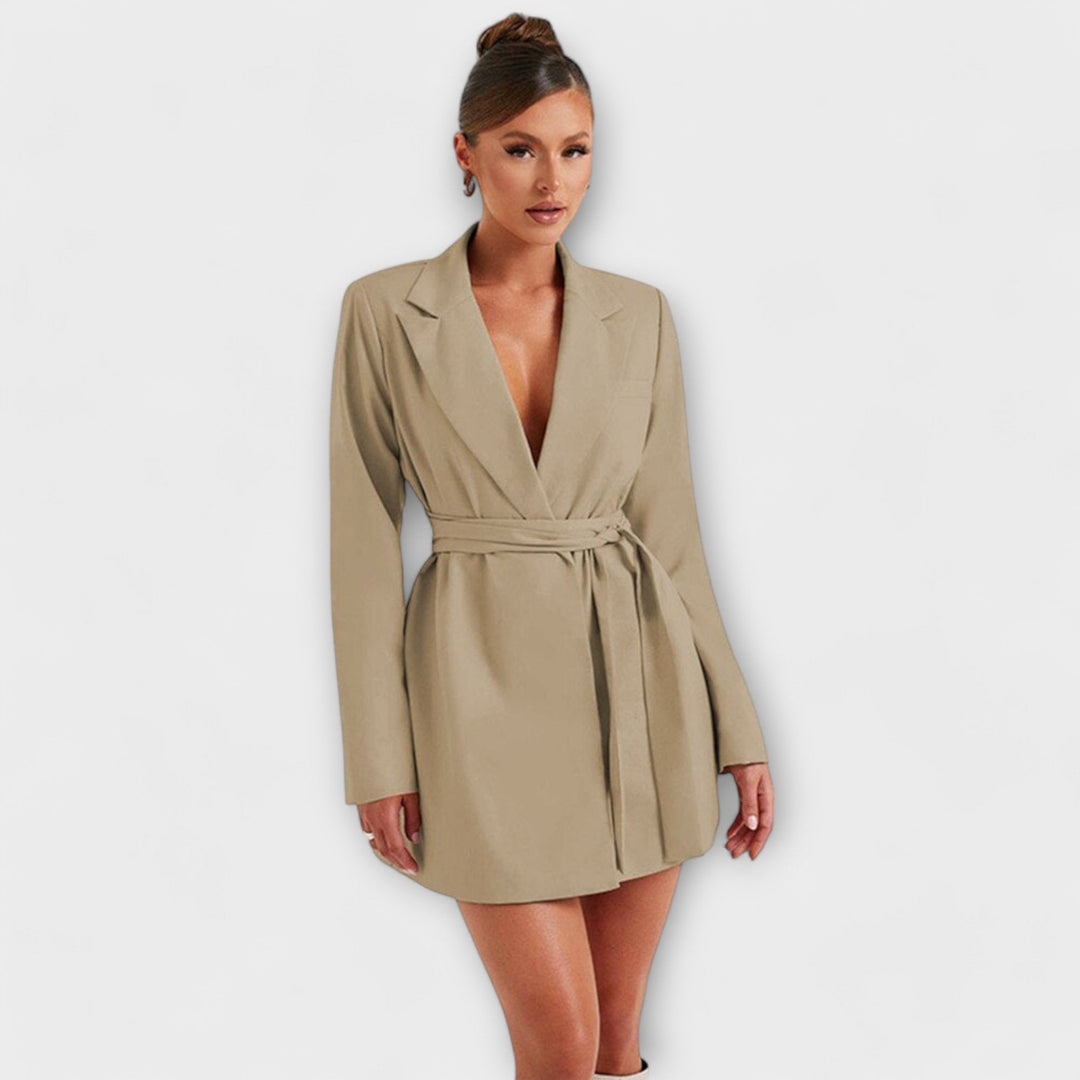 Nika – Elegantna Haljina s Pojasom