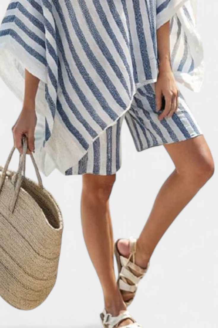 Set prugasti Nancy s oversized majicom i elegantnim šortsevima